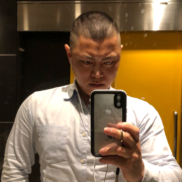 ╭∩╮デーモン山田閣下 ({‘})のユーザーアイコン