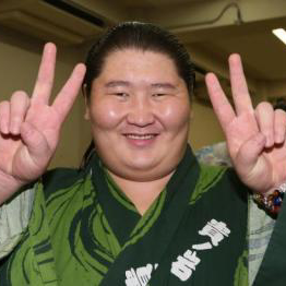 逸ノ城 駿(ぺぺローション)のユーザーアイコン