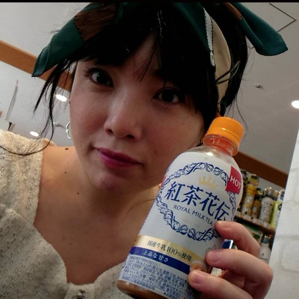 しおりのユーザーアイコン