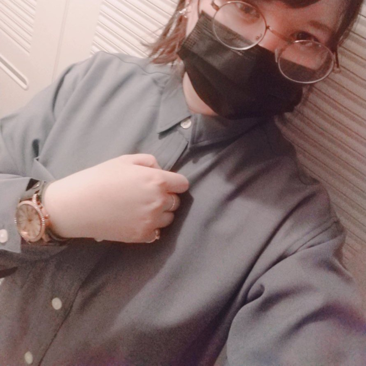 ジジ=͟͟͞͞(๑•̀ㅁ•́ฅ✧ ジジ 魔女の宅急便 Tシャツ XL 白 - メルカリ